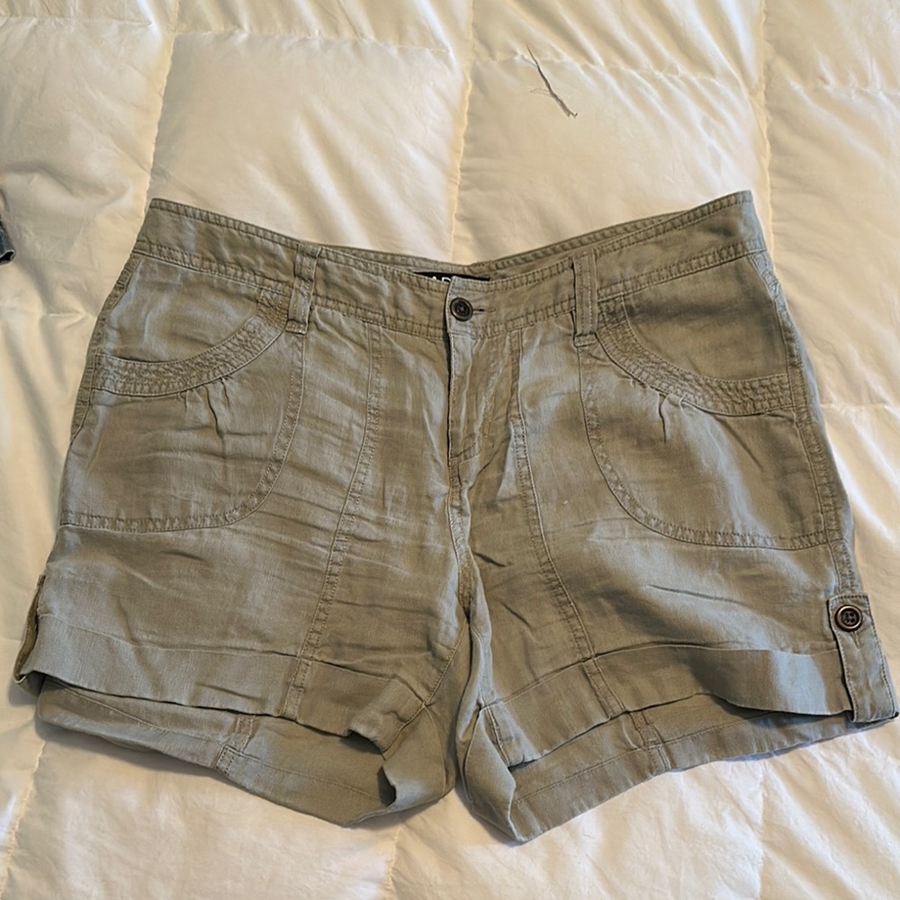 Apt. 9 Khaki Linen Shorts Relaxed Fit